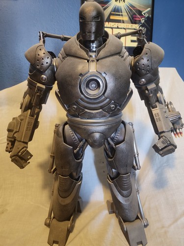 Hot toys iron man - iron, monger