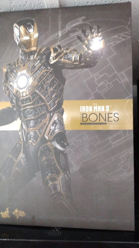 Hot toys iron man - man, mark