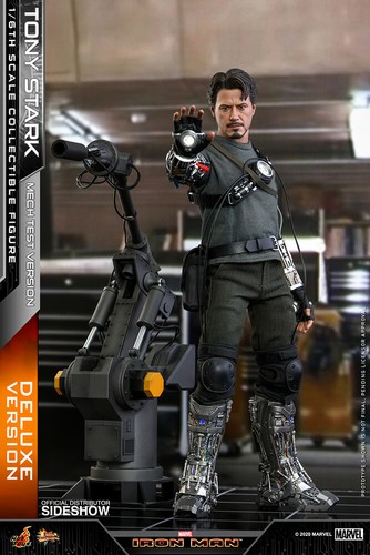 Hot toys iron man action - iron,